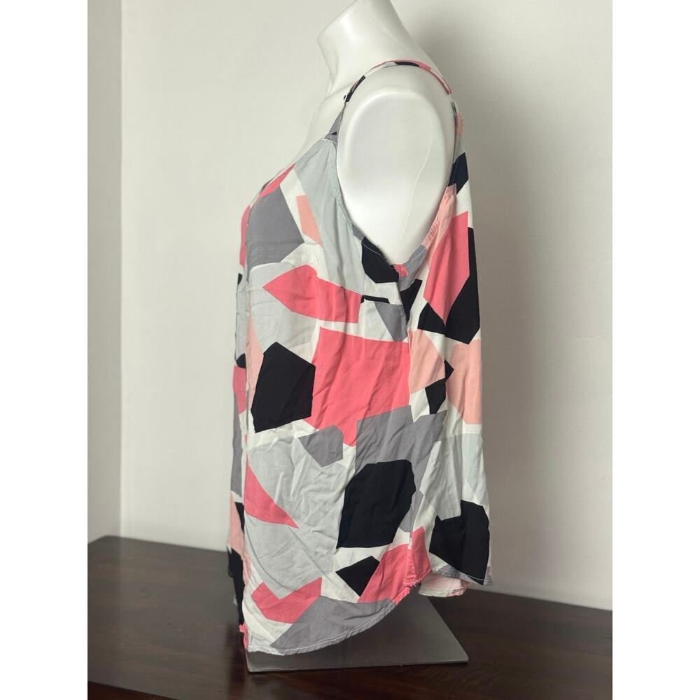 Torrid Essential Multi-Color Geometric Print Tank Top 1X (14/16) - Picture 3 of 9